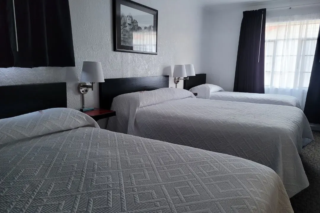 Rocket Motel Interior 3 Bed Room